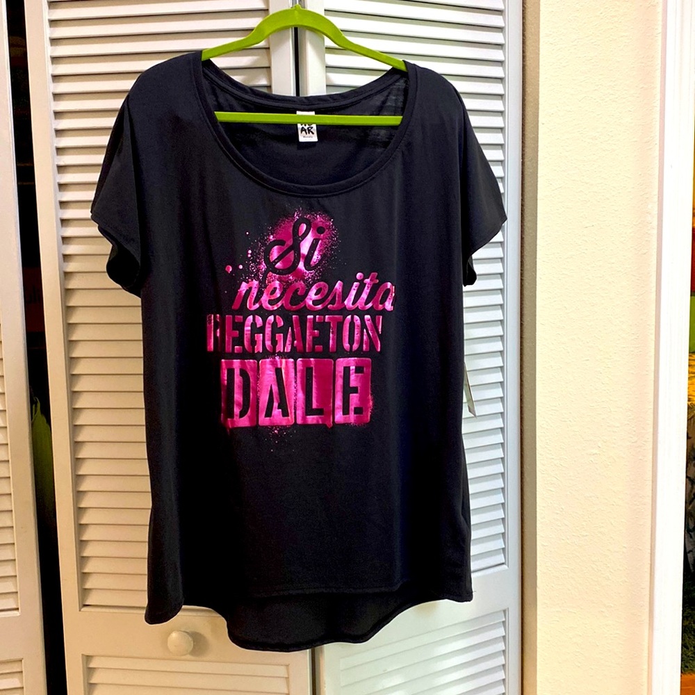 New with tags Zumba Cap Sleeve top size XLovely